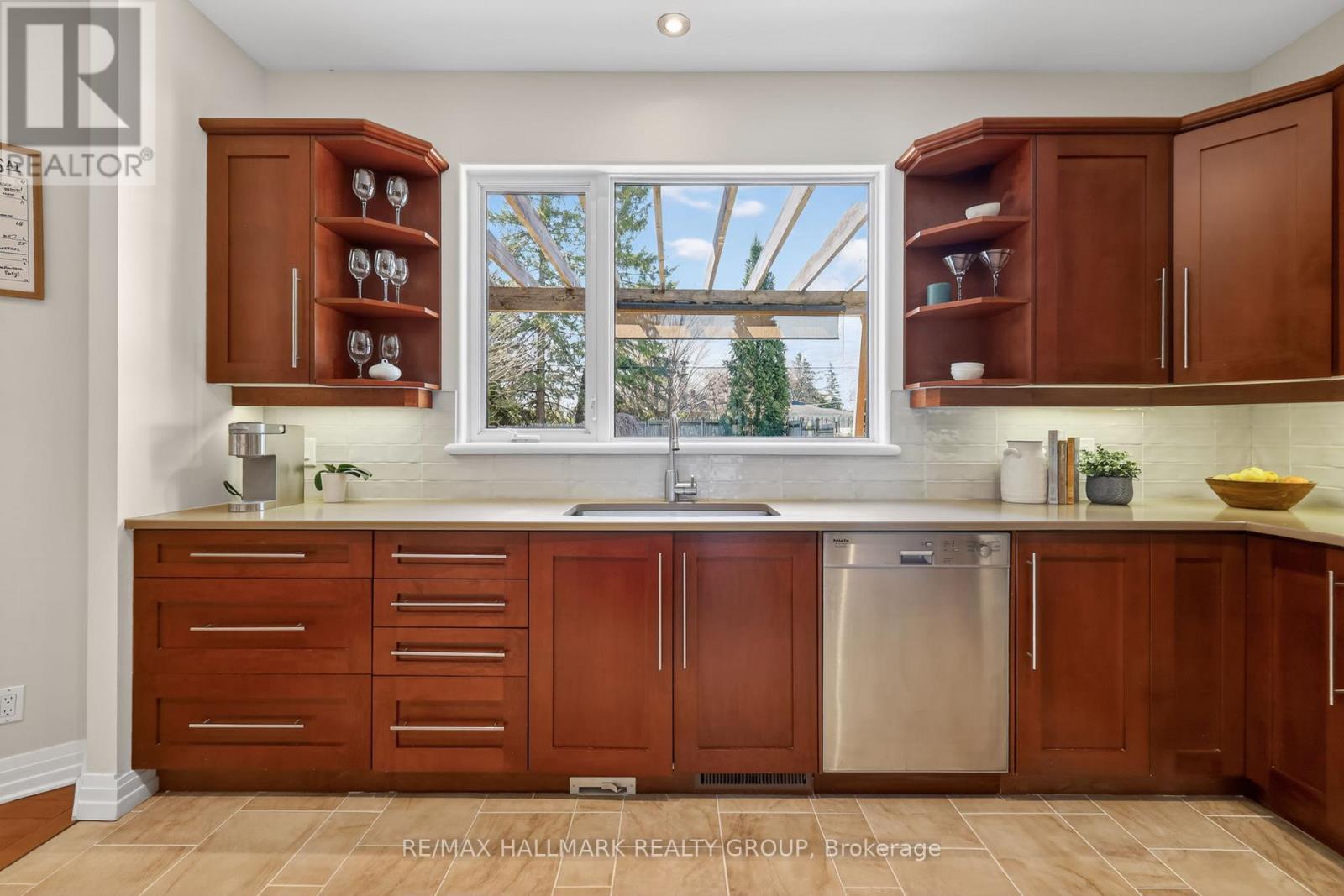 1934 Lenester Avenue, Ottawa, Ontario  K2A 1J9 - Photo 18 - X13435800