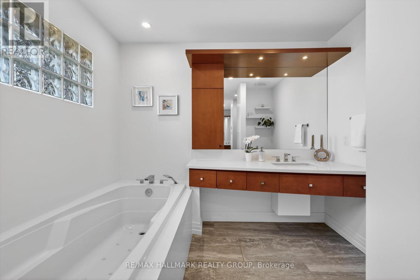 1934 Lenester Avenue, Ottawa, Ontario  K2A 1J9 - Photo 30 - X13435800