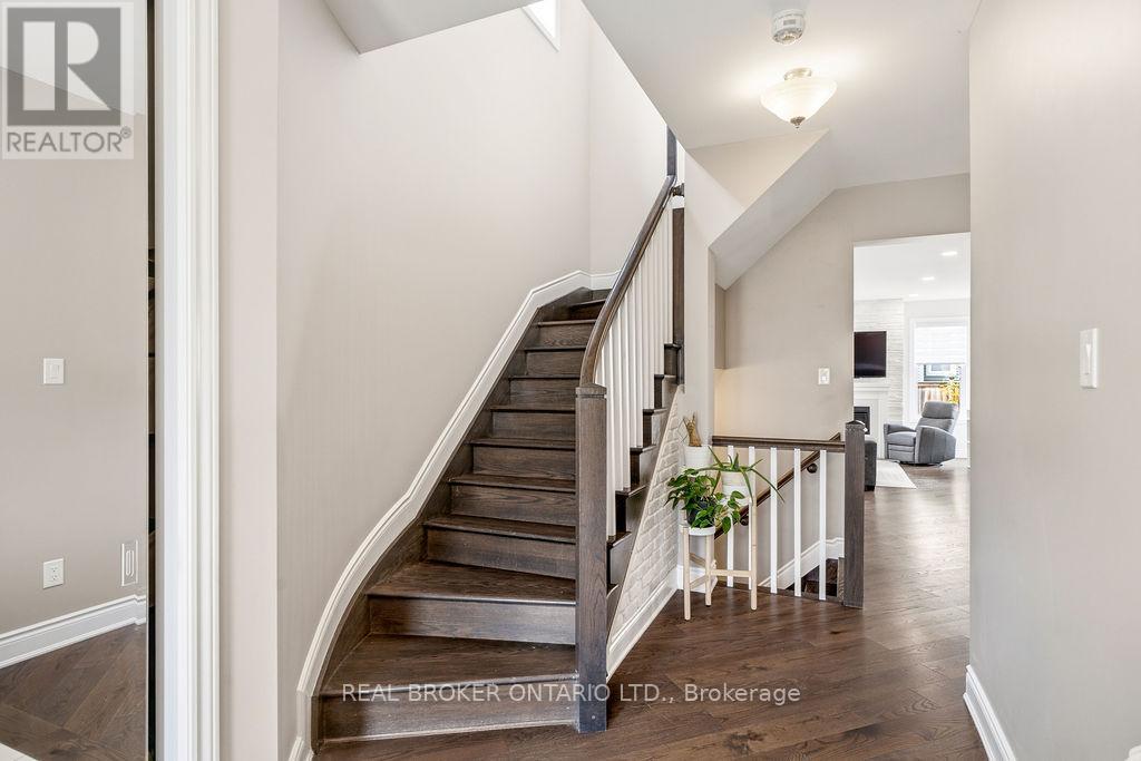 984 Shimmerton Circle, Ottawa, Ontario  K2M 0L4 - Photo 4 - X13435842