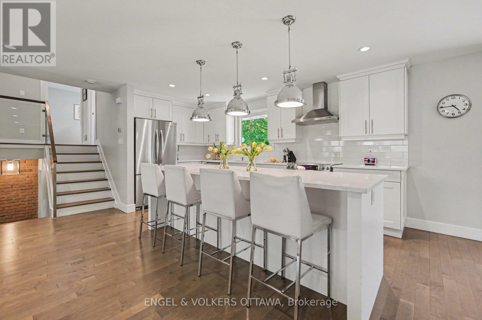 1299 Alloway Crescent, Ottawa, Ontario  K1K 3Y9 - Photo 6 - X13435926