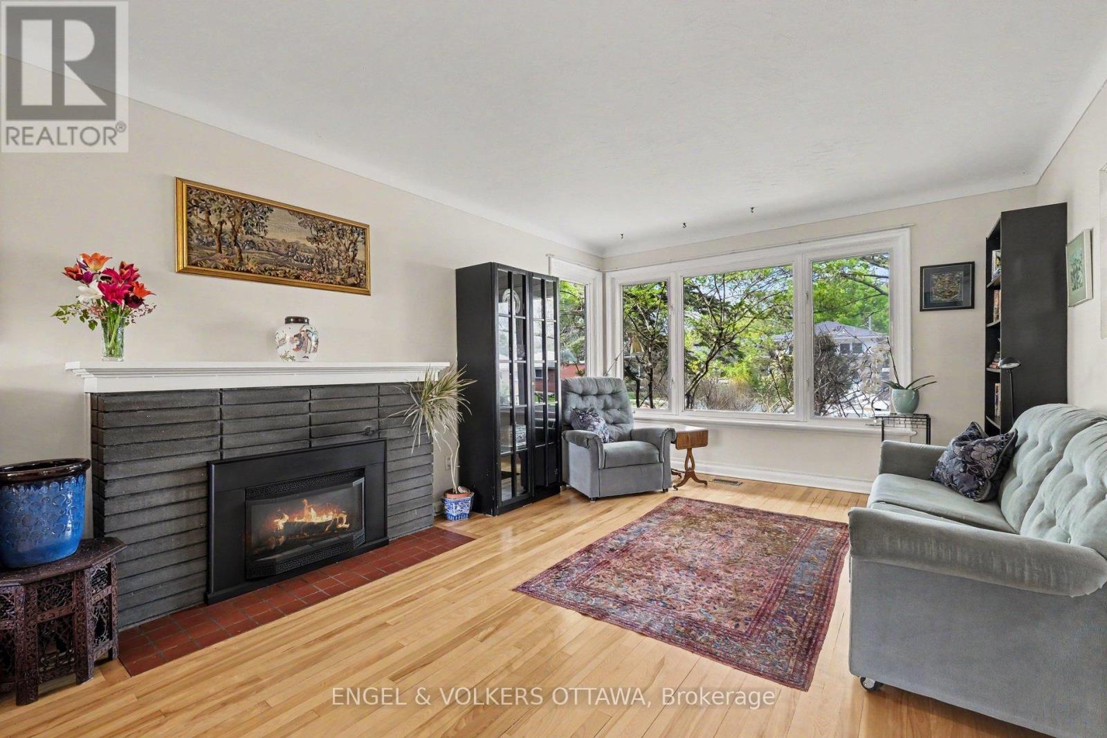 1113 Field Street, Ottawa, Ontario  K2C 2P6 - Photo 4 - X13435946