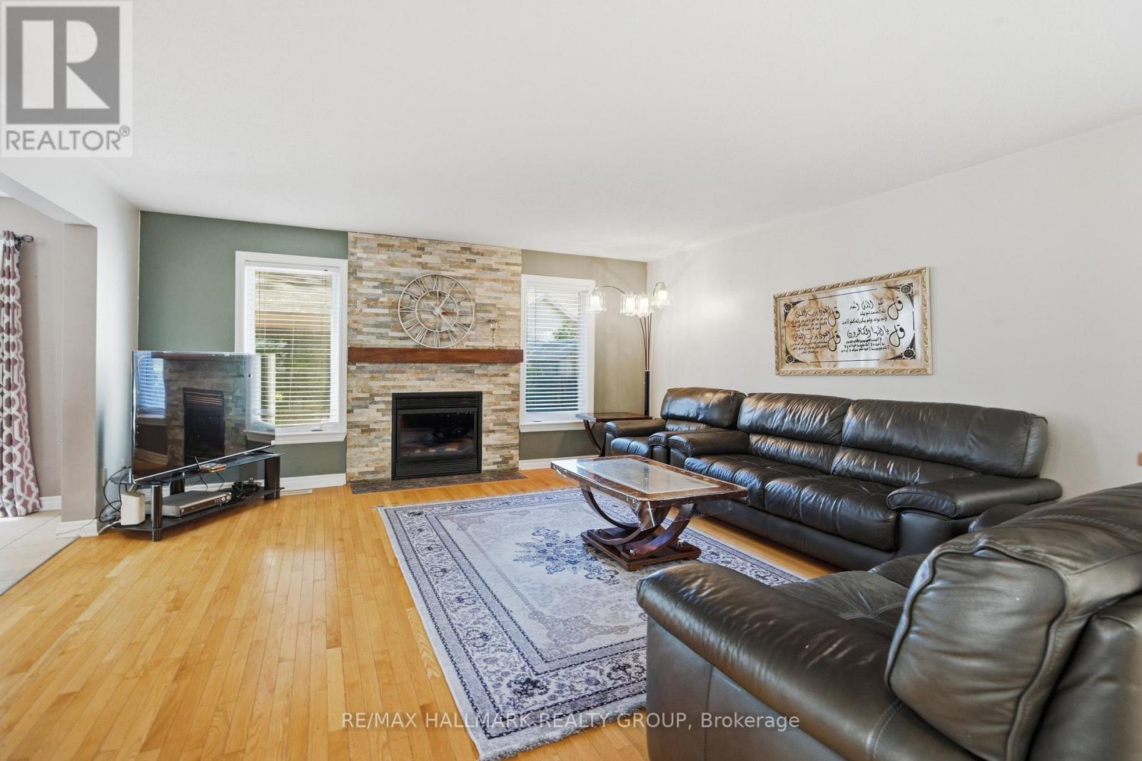 800 Long Point Circle, Ottawa, Ontario  K1T 4H6 - Photo 13 - X13435950