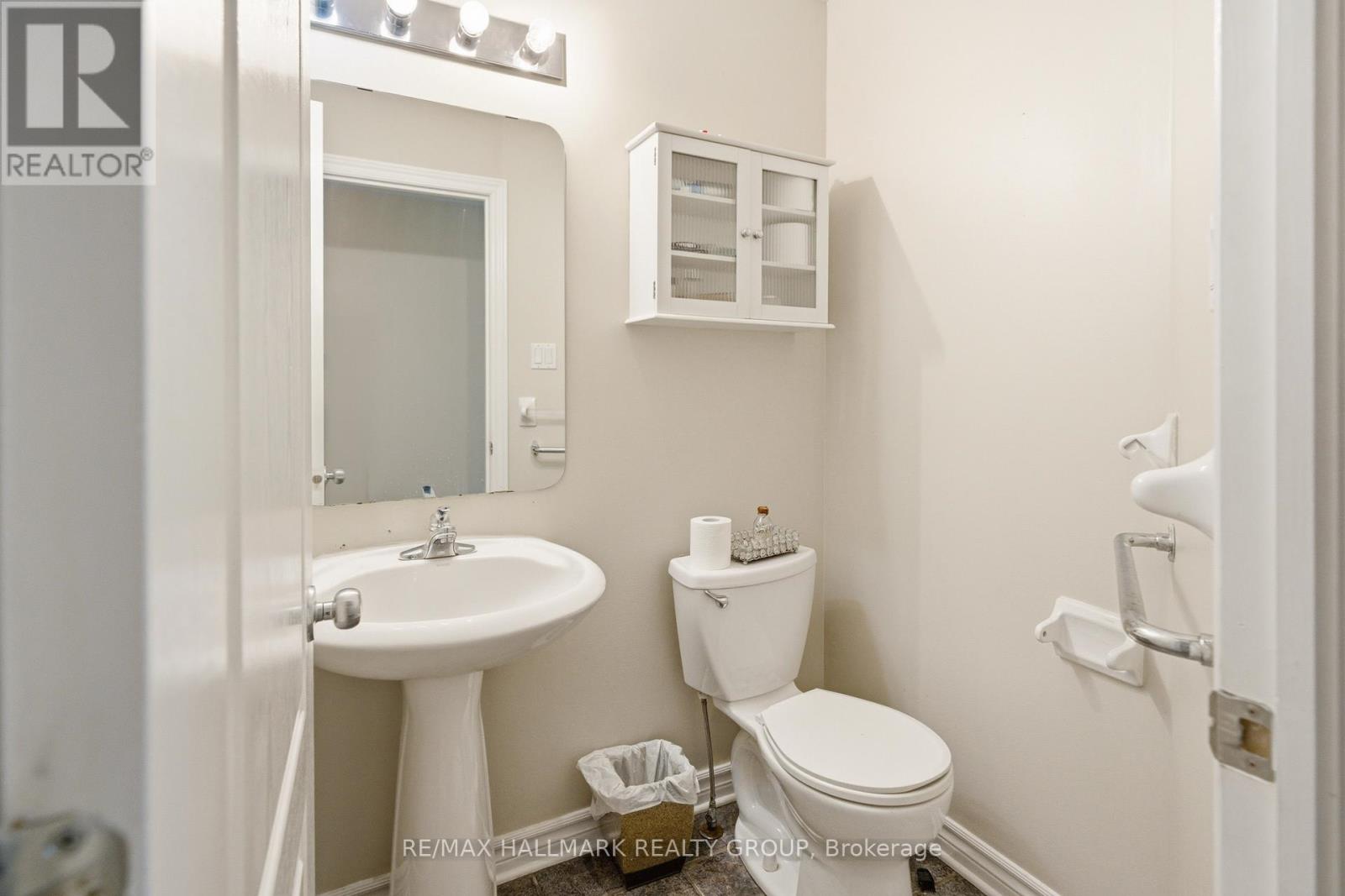 800 Long Point Circle, Ottawa, Ontario  K1T 4H6 - Photo 5 - X13435950