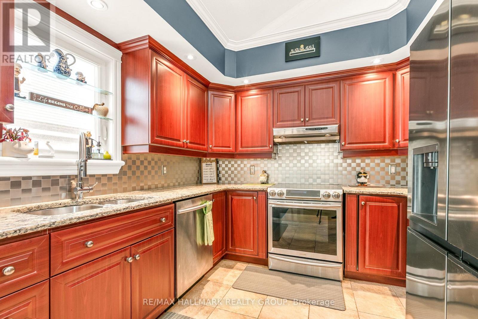 2051 Frank Bender Street, Ottawa, Ontario  K1C 1M7 - Photo 10 - X13435986