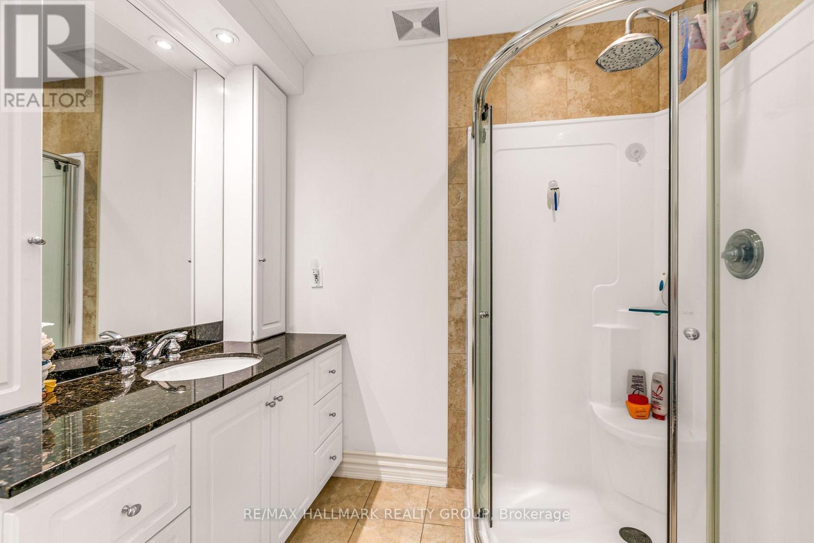 2051 Frank Bender Street, Ottawa, Ontario  K1C 1M7 - Photo 13 - X13435986