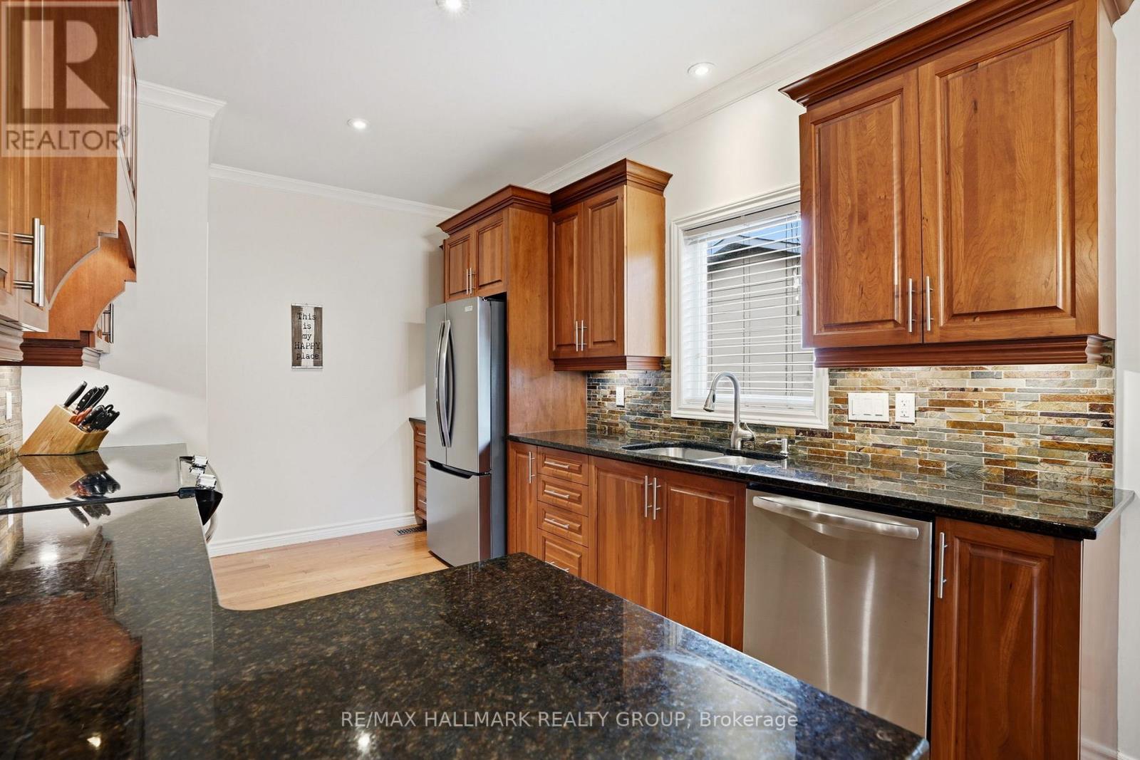 1028 Laviolette Street, Clarence-Rockland, Ontario  K4K 1B8 - Photo 12 - X13435992