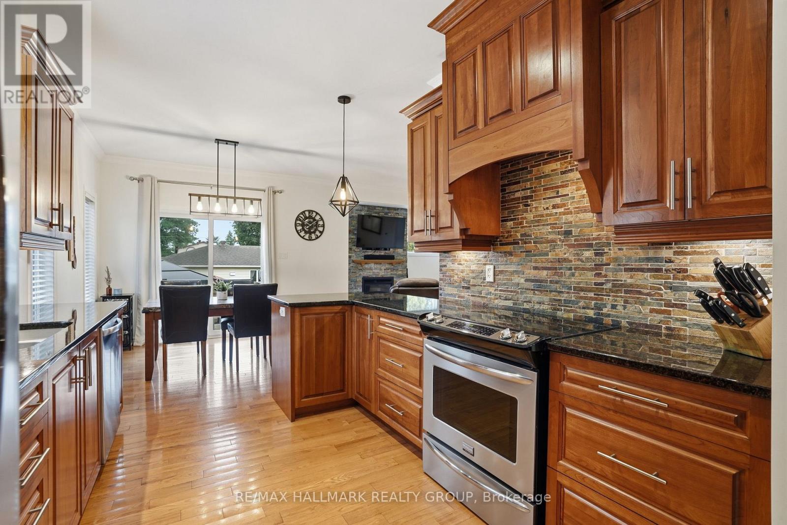 1028 Laviolette Street, Clarence-Rockland, Ontario  K4K 1B8 - Photo 13 - X13435992