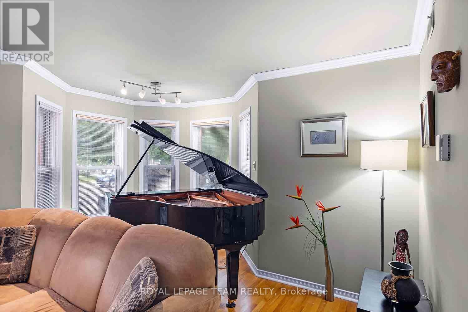2 - 220 Wilbrod Avenue, Ottawa, Ontario  K1N 6L6 - Photo 10 - X13436042