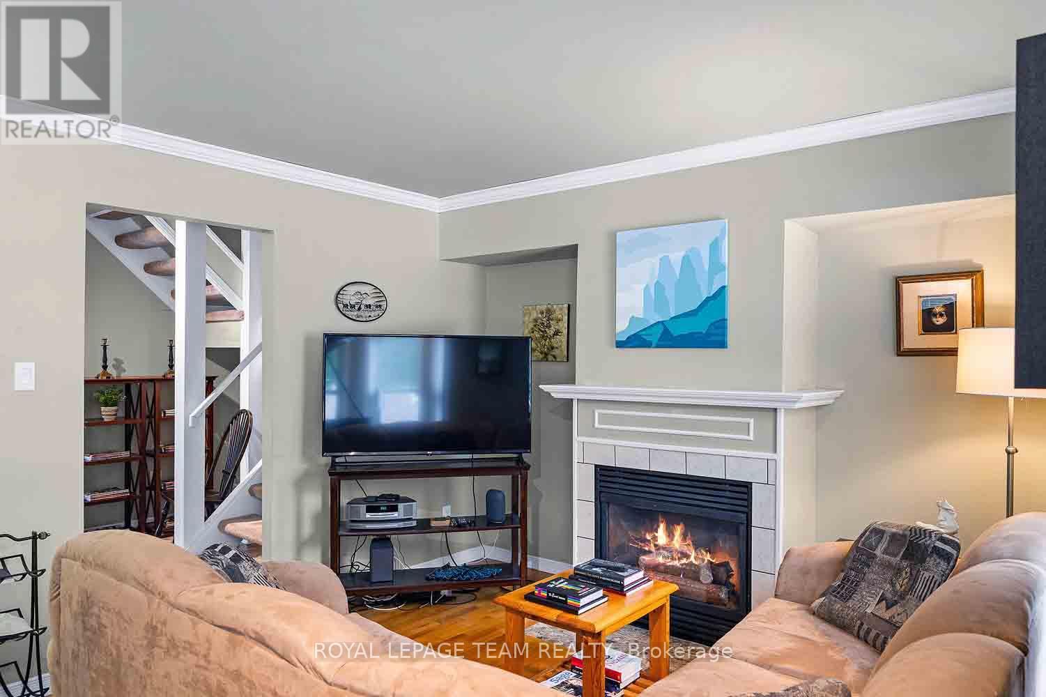 2 - 220 Wilbrod Avenue, Ottawa, Ontario  K1N 6L6 - Photo 9 - X13436042