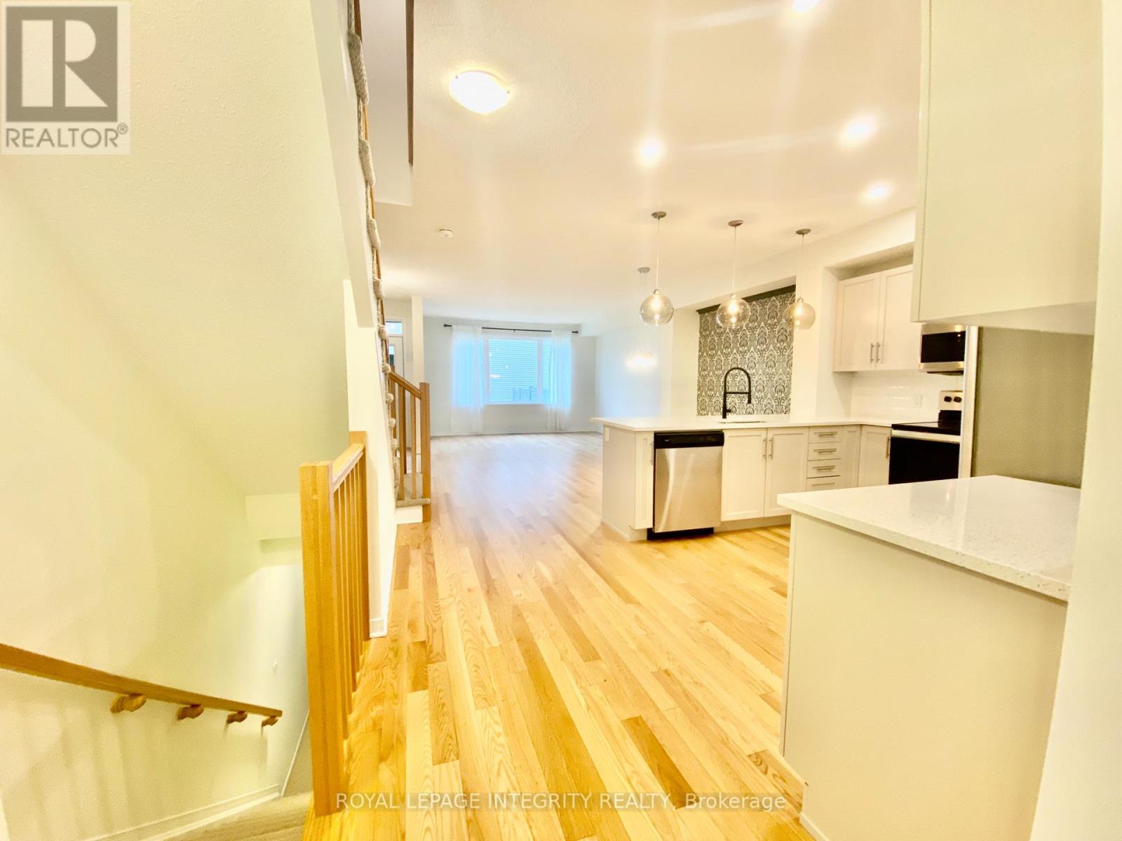 513 Cope Drive, Ottawa, Ontario  K2S 1B6 - Photo 5 - X13436070