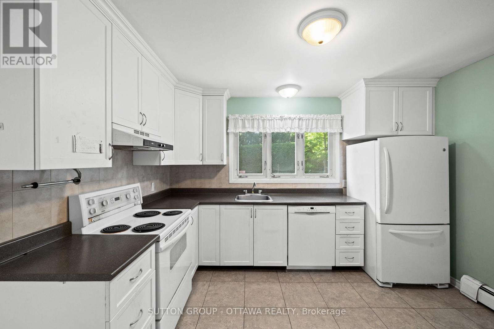 147 Banning Road, Ottawa, Ontario  K2L 1C5 - Photo 10 - X13436138