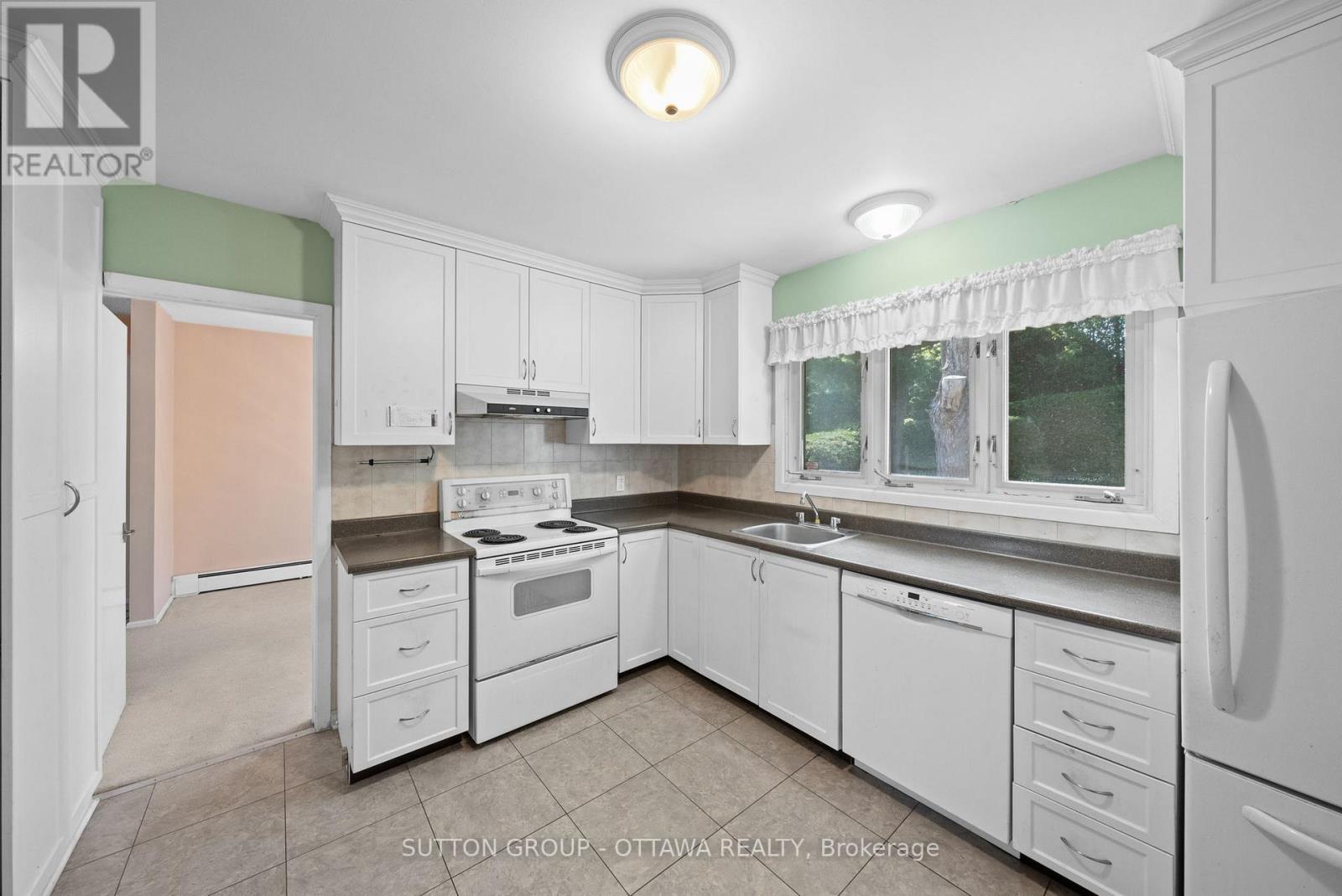 147 Banning Road, Ottawa, Ontario  K2L 1C5 - Photo 11 - X13436138
