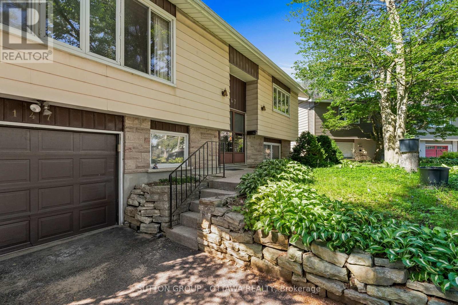 147 Banning Road, Ottawa, Ontario  K2L 1C5 - Photo 4 - X13436138
