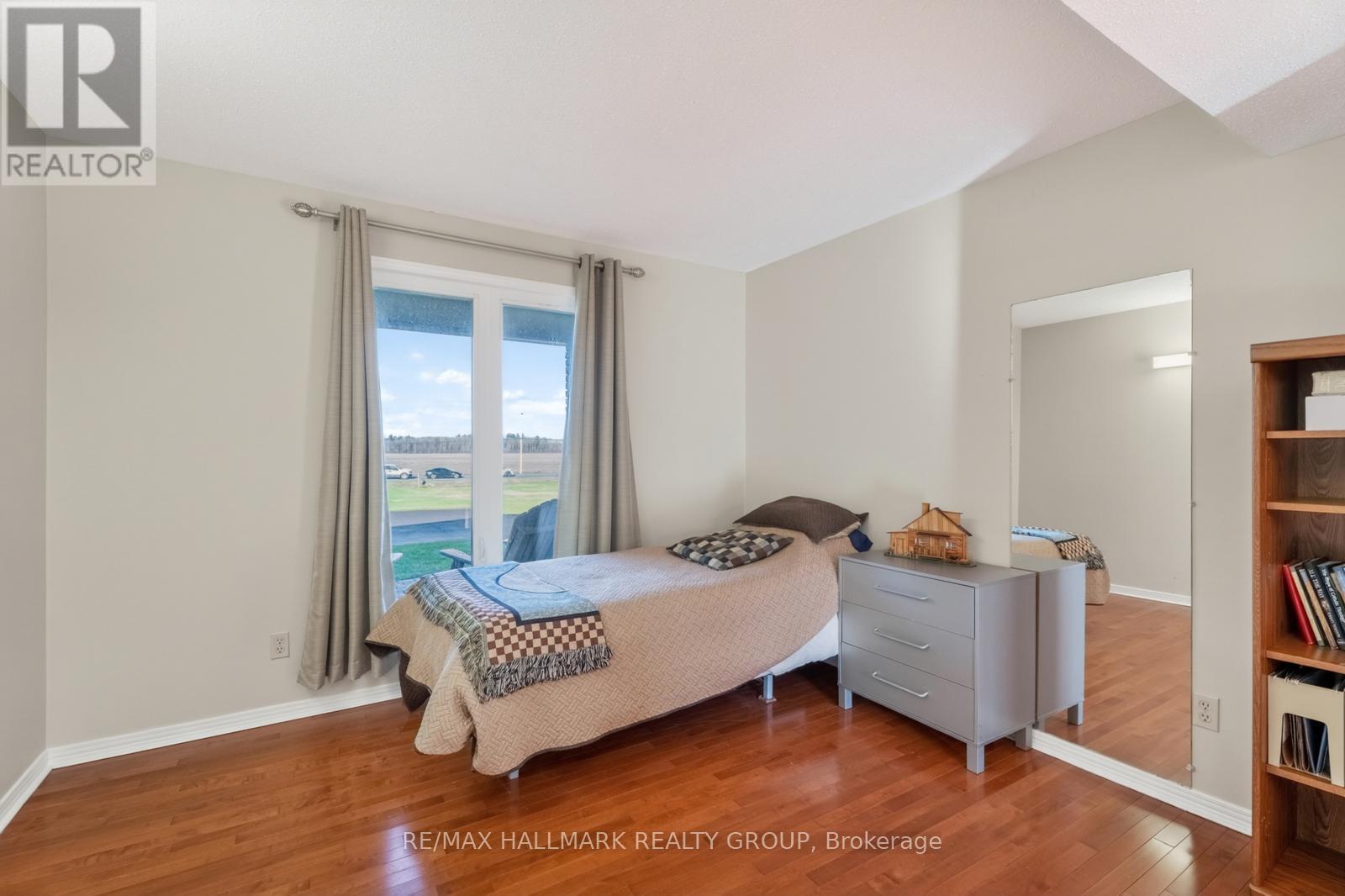 1376 Macdonald Road, Russell, Ontario  K4R 0K1 - Photo 10 - X13436374