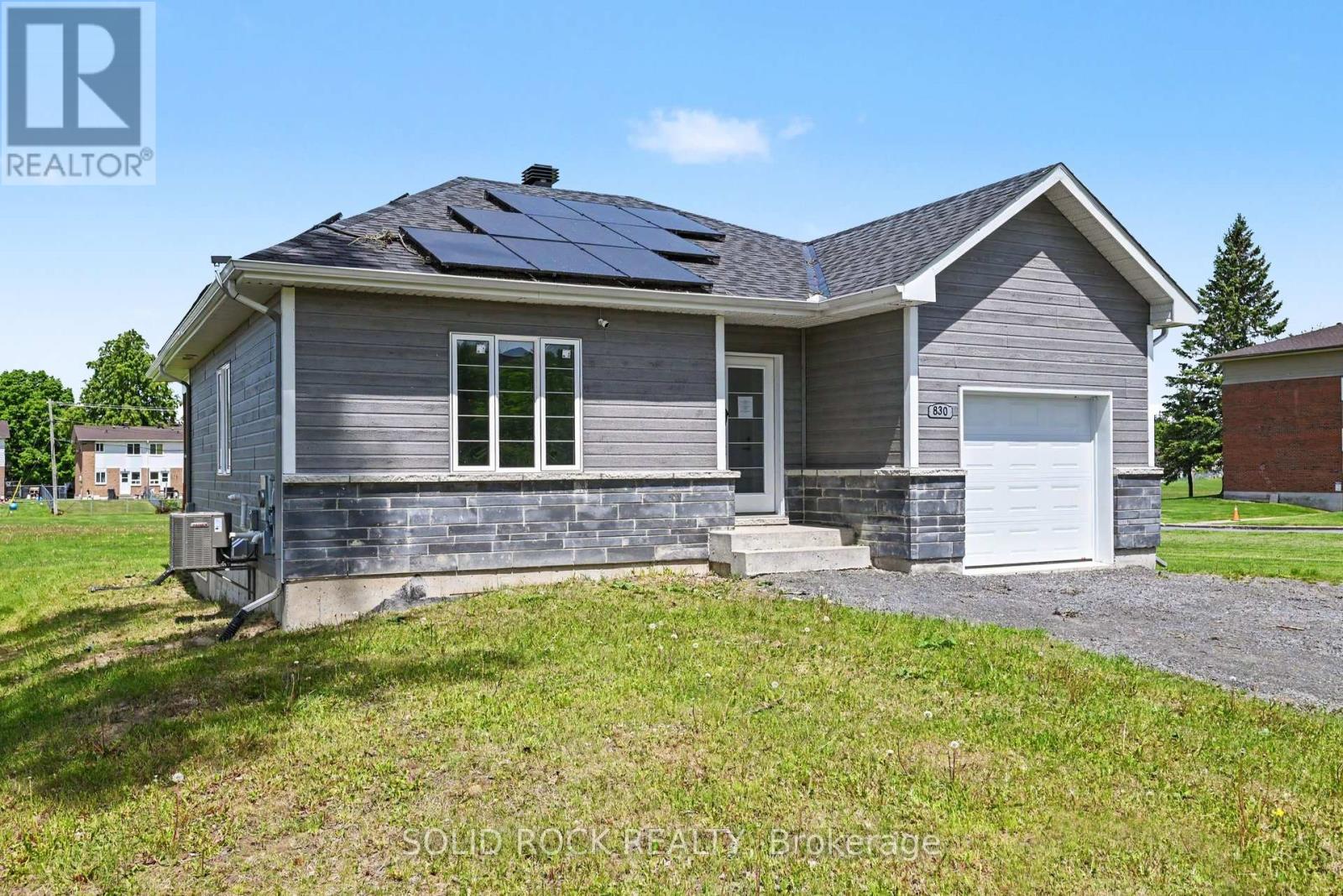 830 Portelance Avenue, Hawkesbury, Ontario  K6A 2Z4 - Photo 2 - X13436398