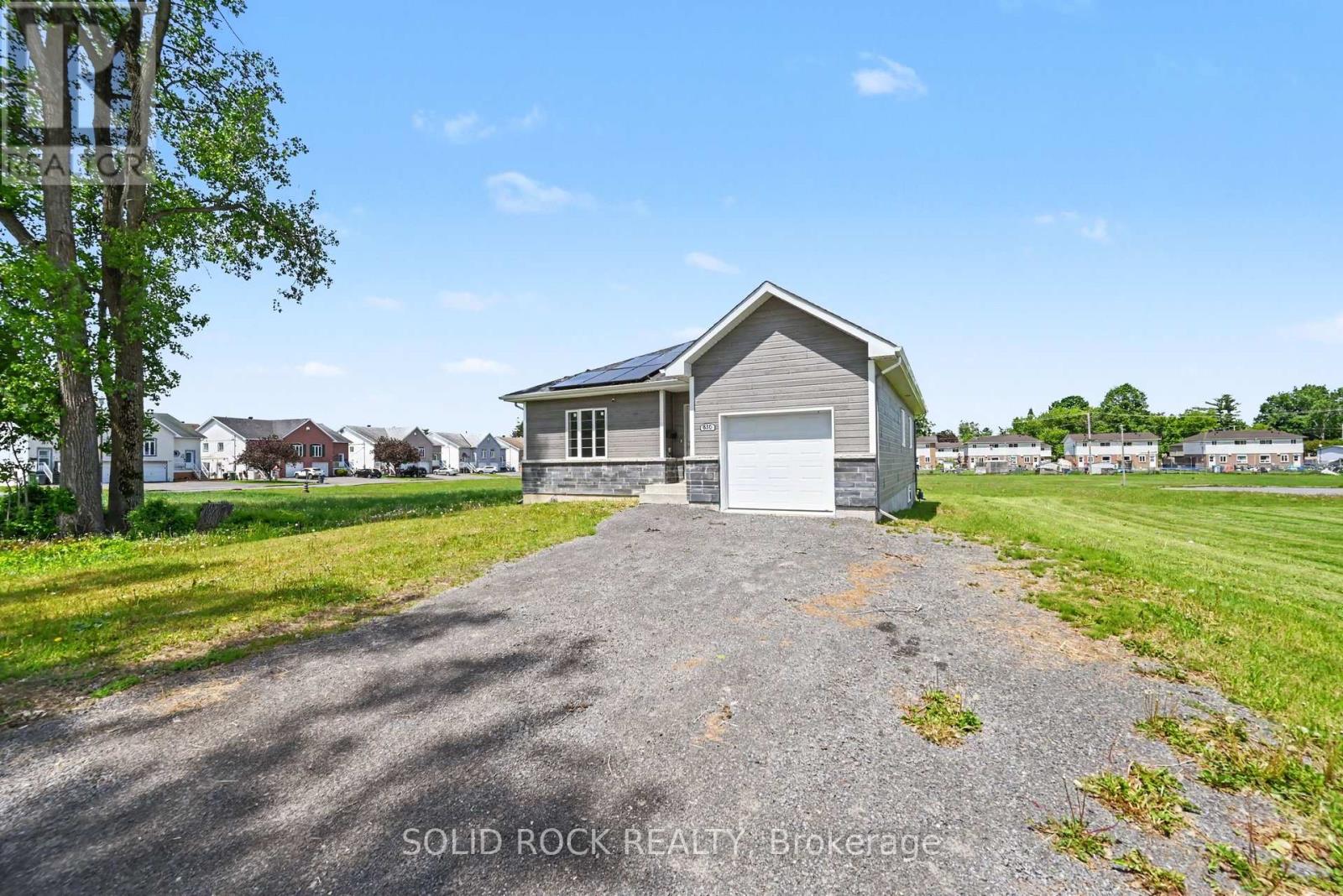 830 Portelance Avenue, Hawkesbury, Ontario  K6A 2Z4 - Photo 3 - X13436398