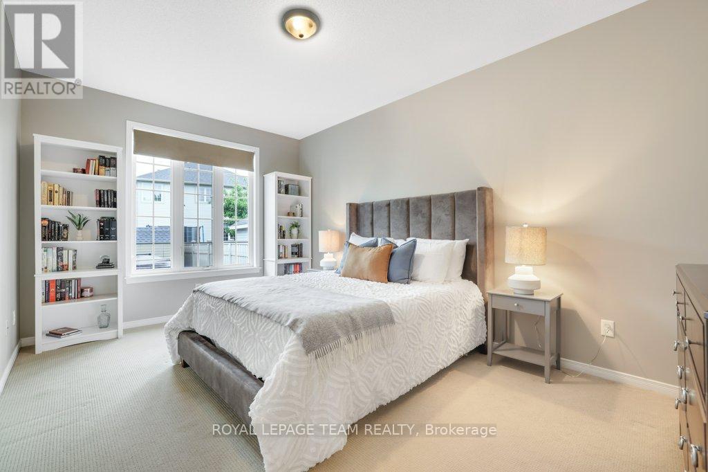 556 Dalewood Crescent, Ottawa, Ontario  K2S 0L3 - Photo 12 - X13436622