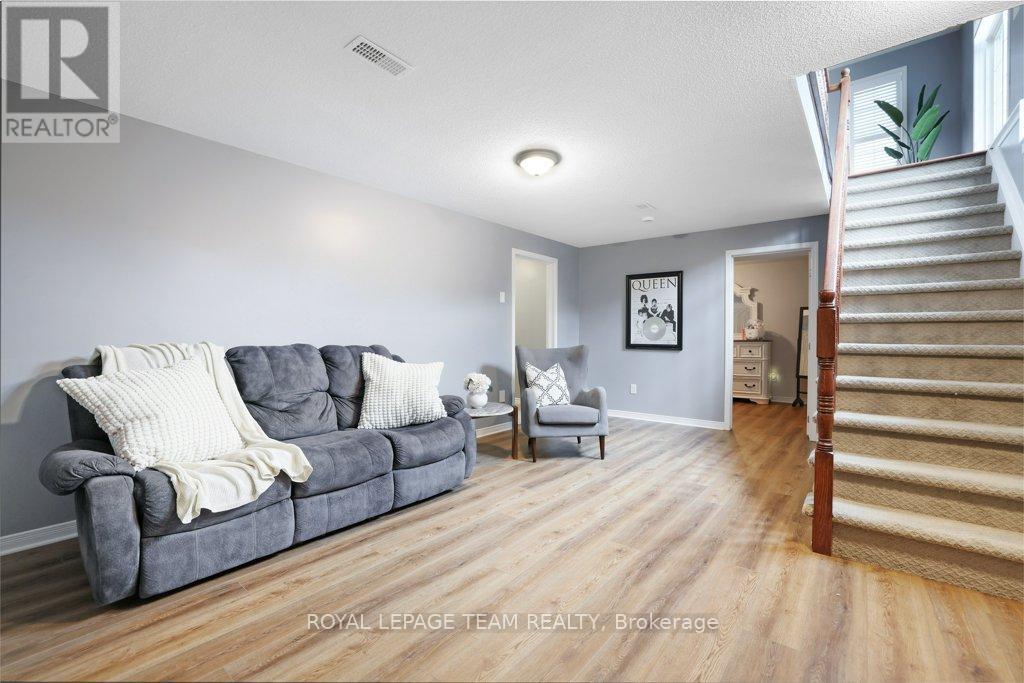 556 Dalewood Crescent, Ottawa, Ontario  K2S 0L3 - Photo 19 - X13436622
