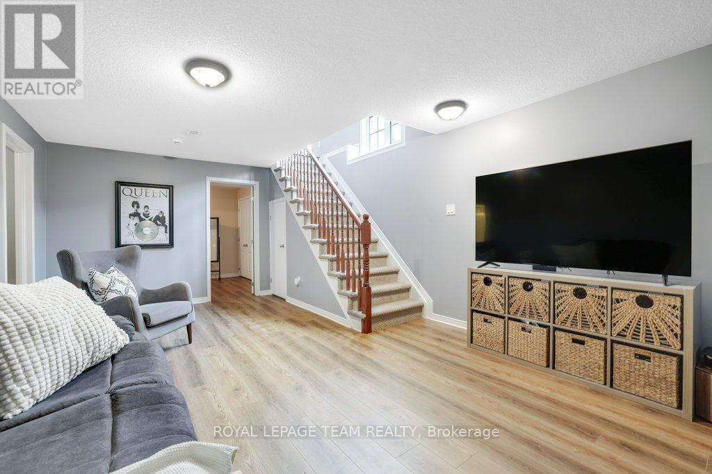 556 Dalewood Crescent, Ottawa, Ontario  K2S 0L3 - Photo 20 - X13436622