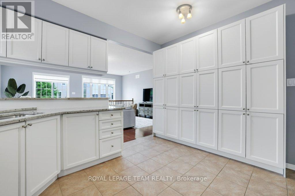 556 Dalewood Crescent, Ottawa, Ontario  K2S 0L3 - Photo 7 - X13436622