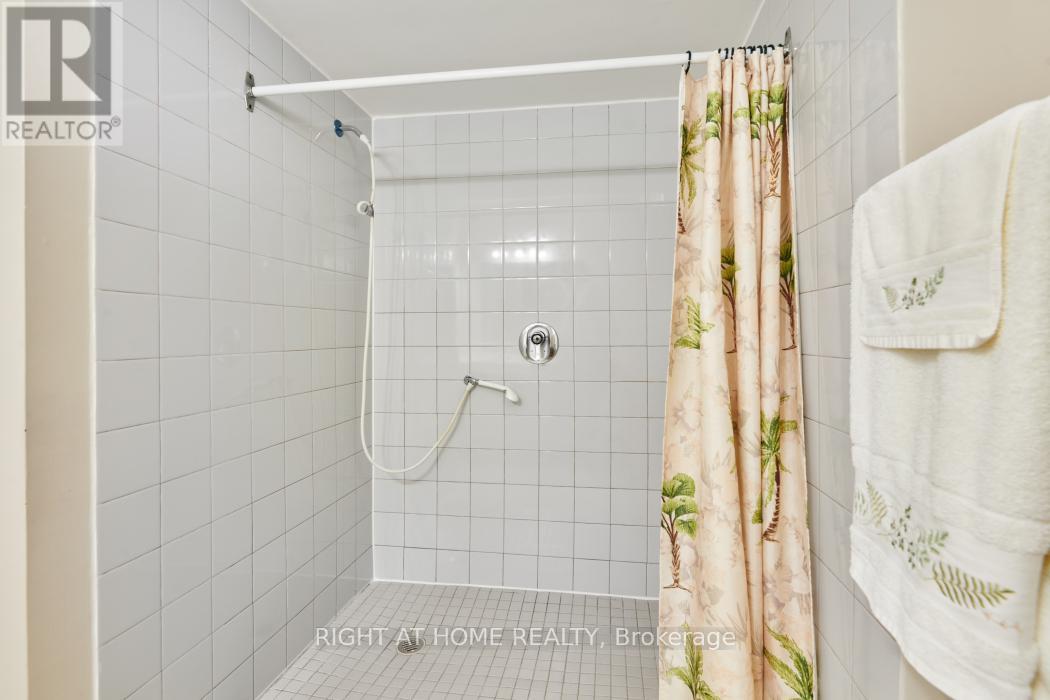 2159 Monson Crescent, Ottawa, Ontario  K1J 6A7 - Photo 15 - X13436946