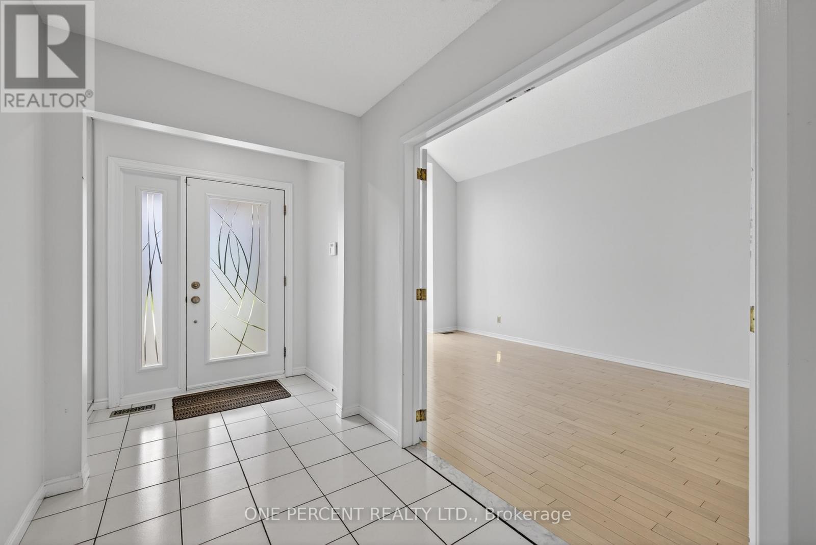 6343 Mattice Avenue, Ottawa, Ontario  K1C 2G1 - Photo 3 - X13436968