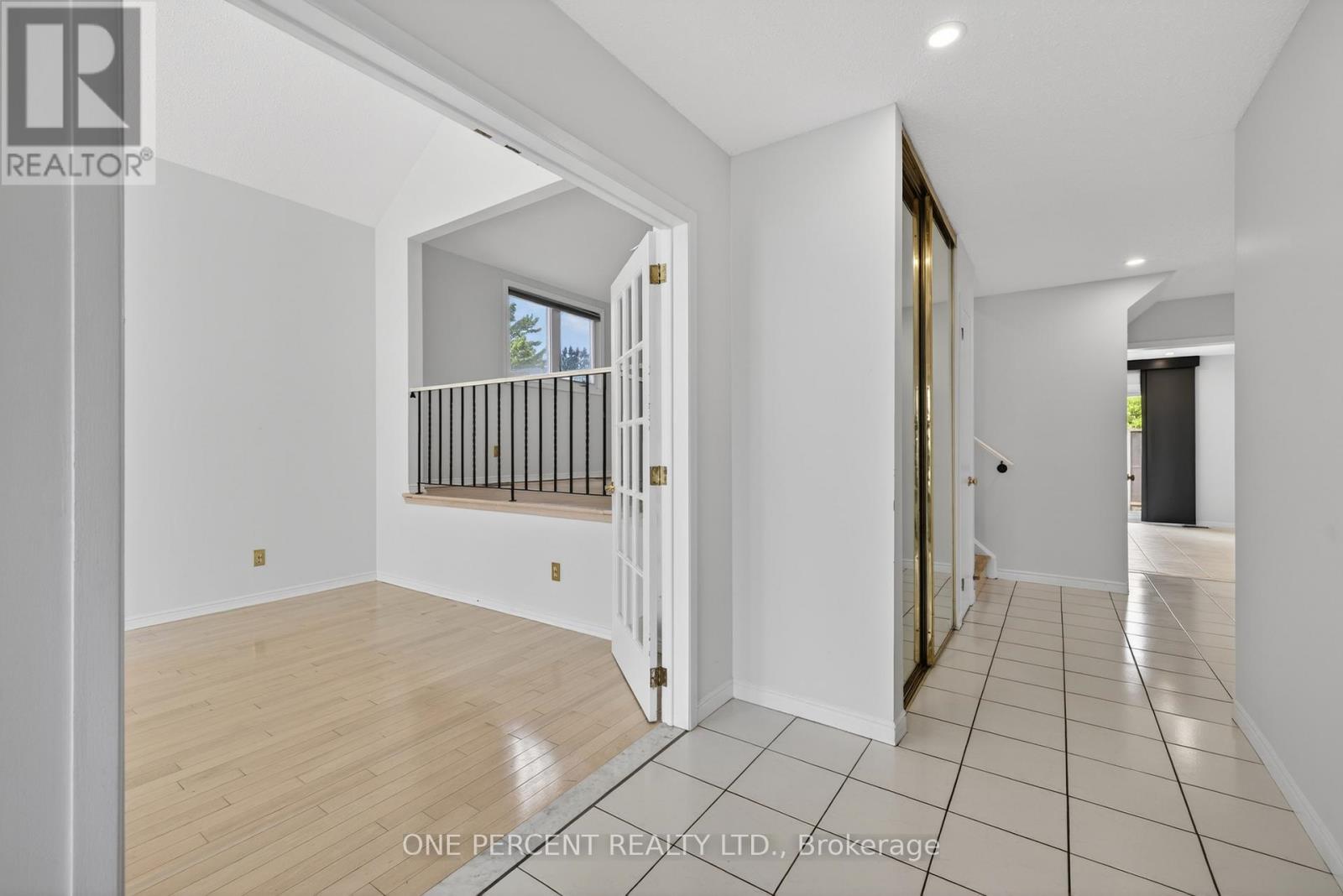 6343 Mattice Avenue, Ottawa, Ontario  K1C 2G1 - Photo 4 - X13436968