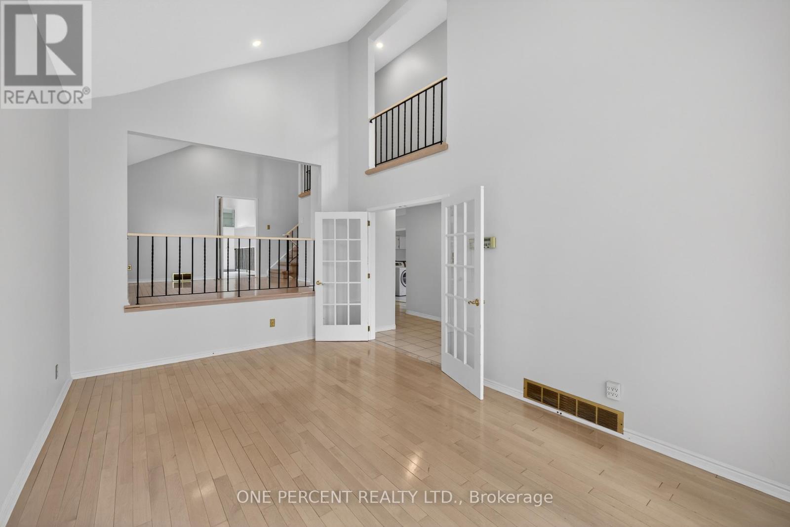 6343 Mattice Avenue, Ottawa, Ontario  K1C 2G1 - Photo 9 - X13436968