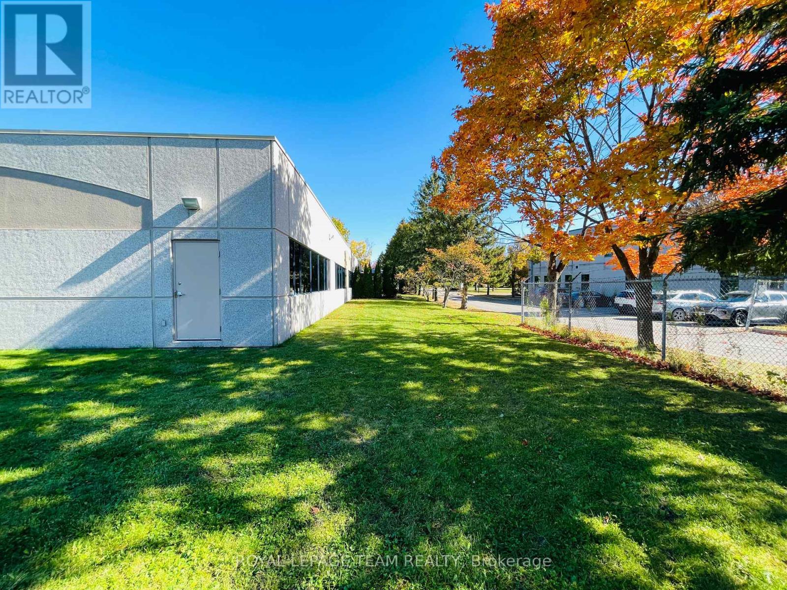 2490 Don Reid Drive, Ottawa, Ontario  K1H 1E1 - Photo 11 - X13437180