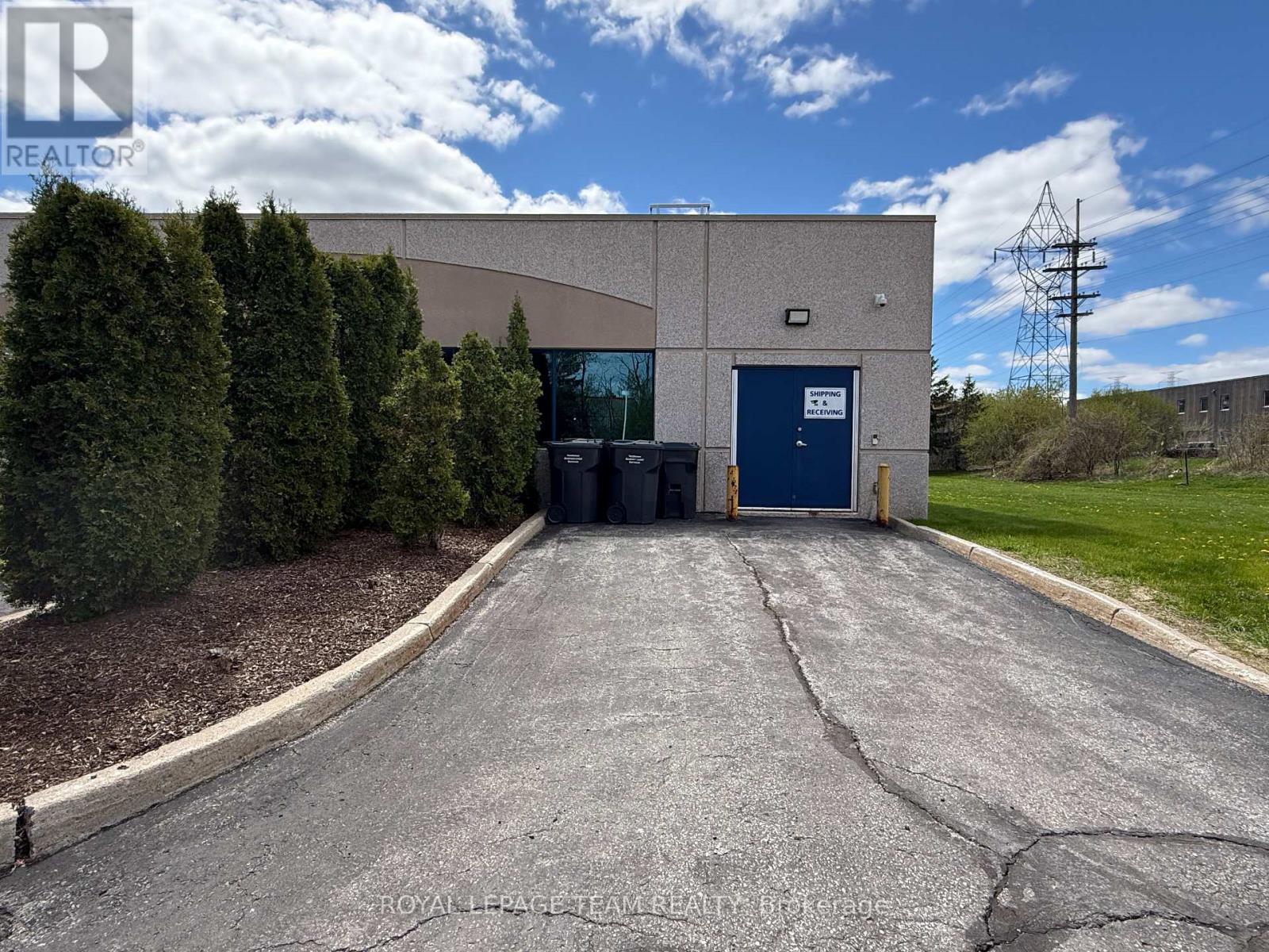 2490 Don Reid Drive, Ottawa, Ontario  K1H 1E1 - Photo 5 - X13437180