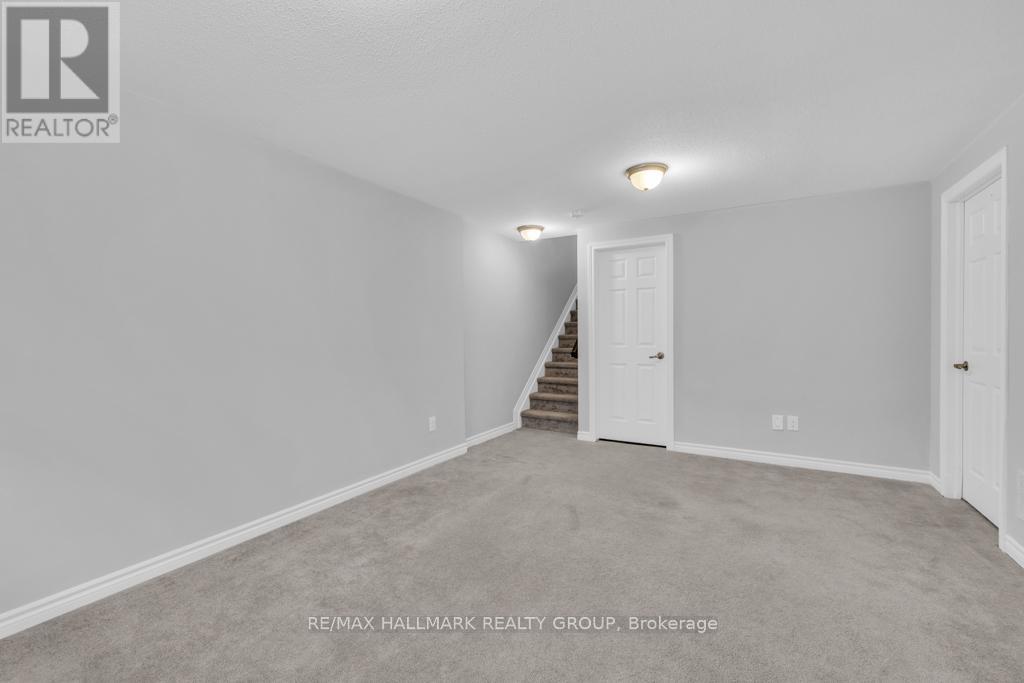 600 Parade Drive, Ottawa, Ontario  K2S 0Y5 - Photo 27 - X13437186