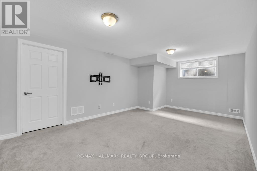 600 Parade Drive, Ottawa, Ontario  K2S 0Y5 - Photo 28 - X13437186