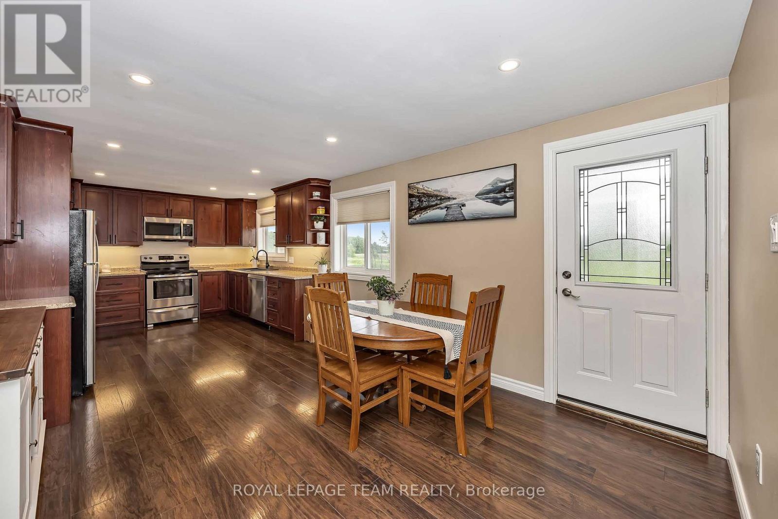 3217 Woodkilton Road, Ottawa, Ontario  K0A 1T0 - Photo 10 - X13437706