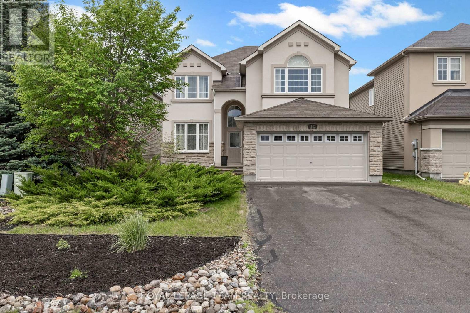 1882 Montmère Avenue, Ottawa, Ontario  K4A 0L7 - Photo 1 - X13437812