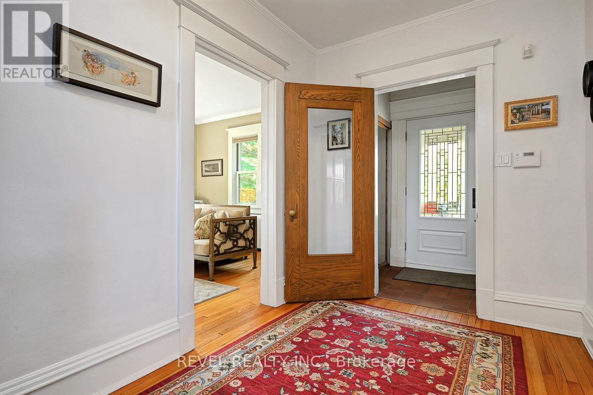 320 Clemow Avenue, Ottawa, Ontario  K1S 2B8 - Photo 3 - X13437870