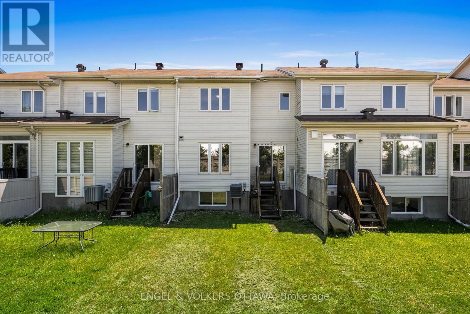 212 Macoun Circle, Ottawa, Ontario  K1T 0H9 - Photo 25 - X13437934