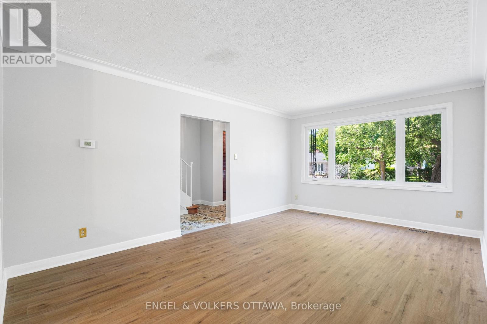 1402 Kilborn Avenue, Ottawa, Ontario  K1H 6L8 - Photo 9 - X13437940