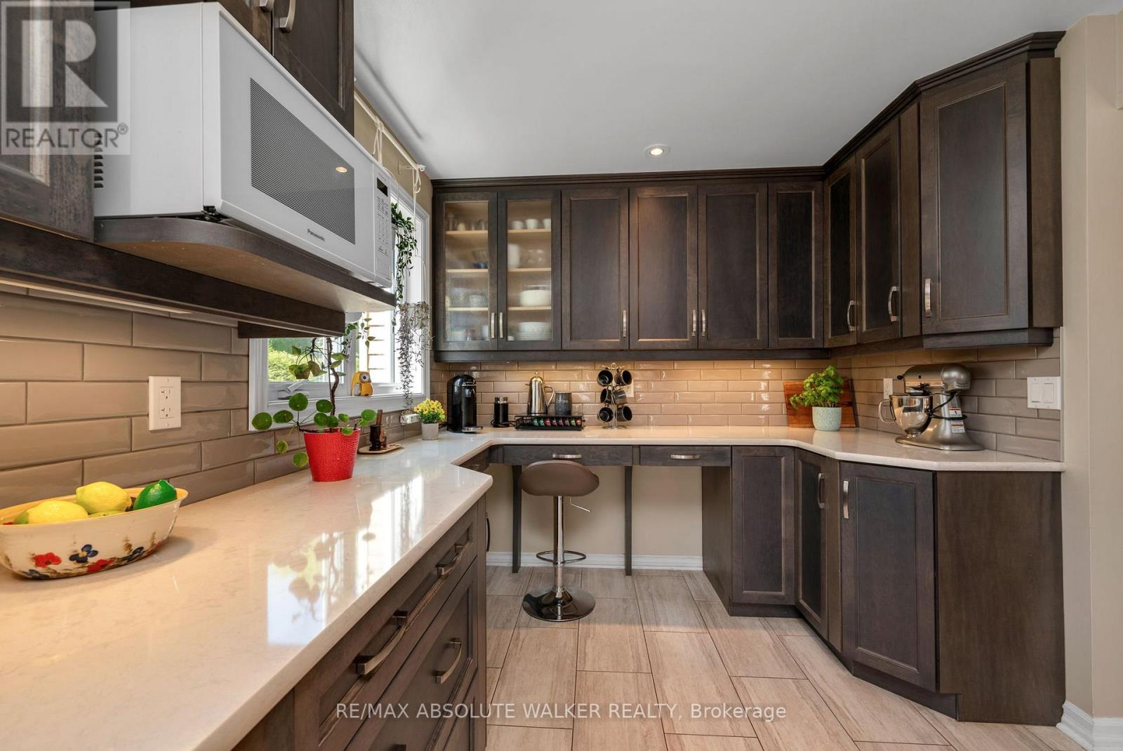 1546 Meadowfield Place, Ottawa, Ontario  K1C 5V9 - Photo 13 - X13438122