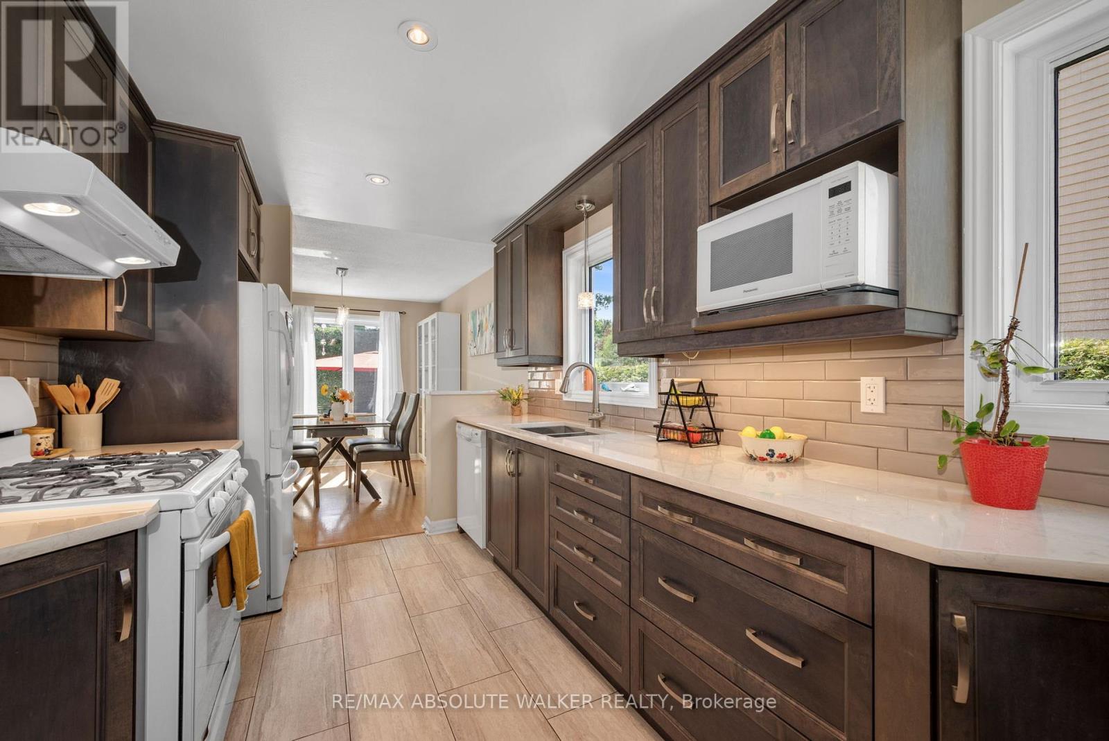 1546 Meadowfield Place, Ottawa, Ontario  K1C 5V9 - Photo 15 - X13438122