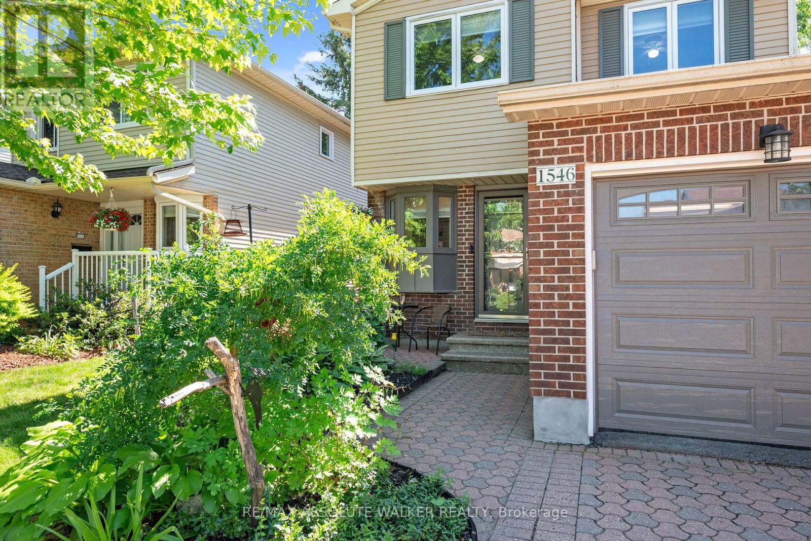 1546 Meadowfield Place, Ottawa, Ontario  K1C 5V9 - Photo 2 - X13438122