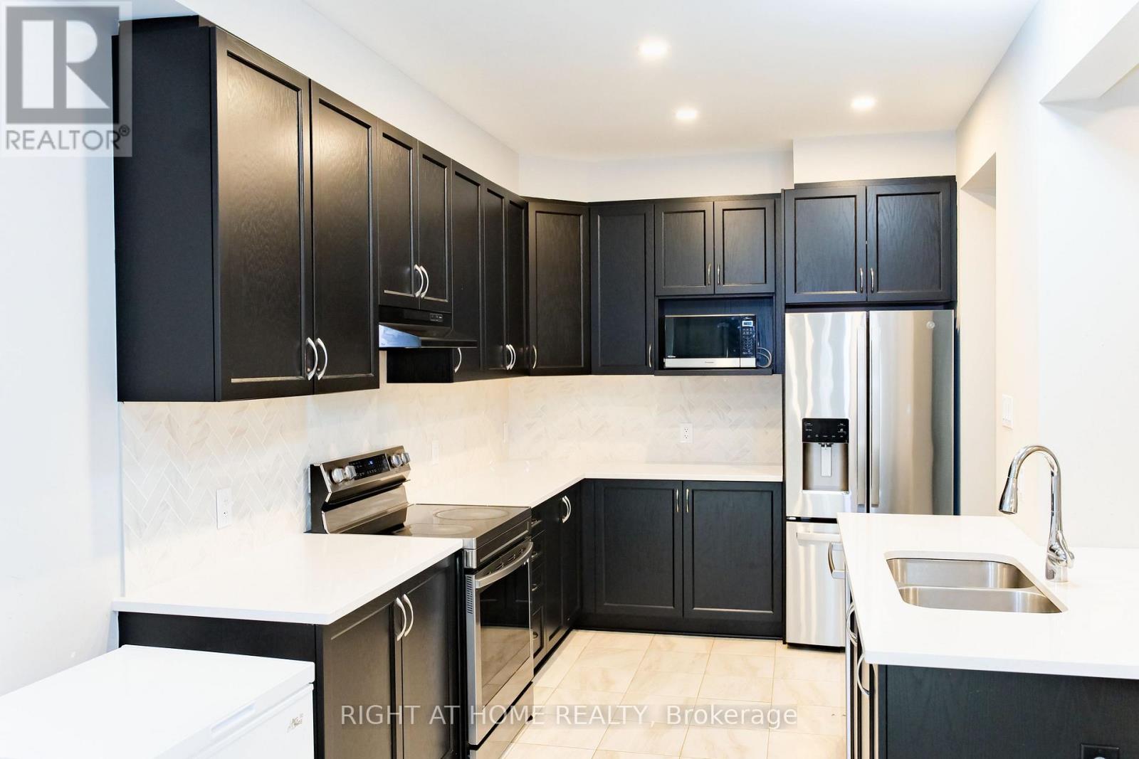 76 Kindred Row, Ottawa, Ontario  K2S 3A2 - Photo 32 - X13438266