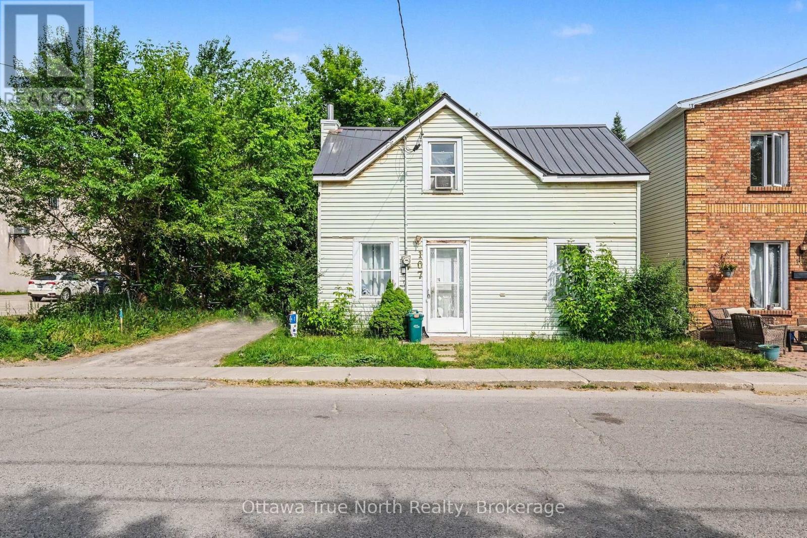 107 Oxford Street E, North Grenville, Ontario  K0G 1J0 - Photo 1 - X13438358