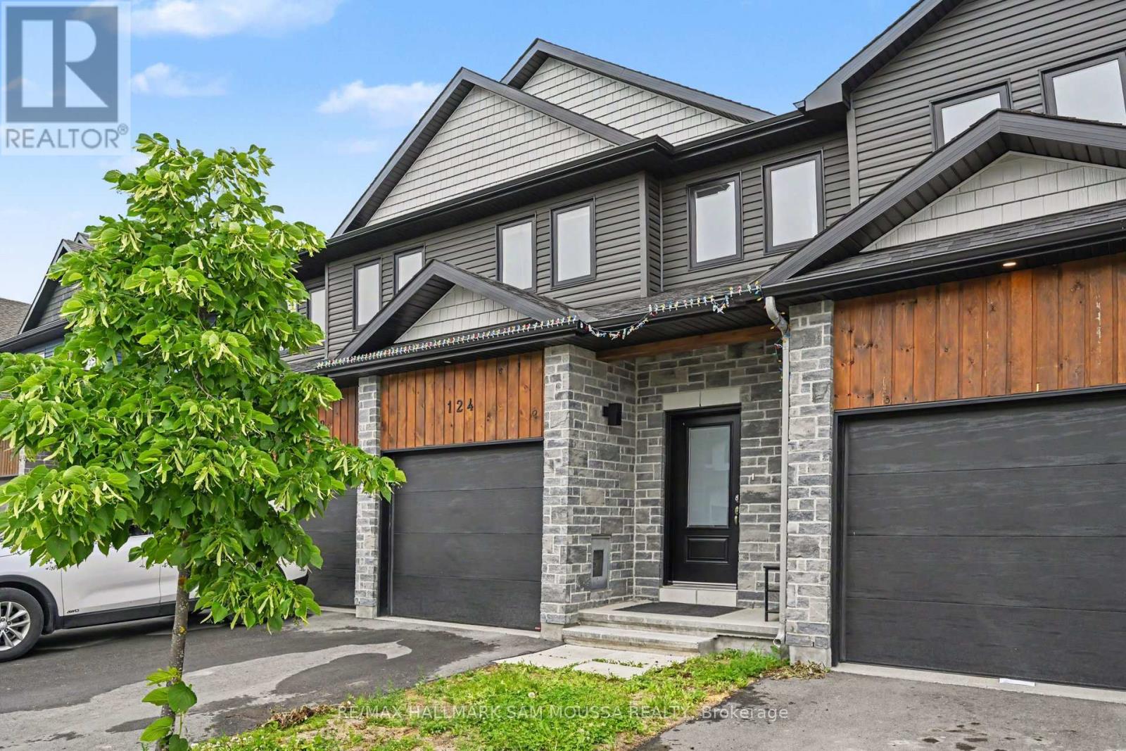 124 Dowdall Circle, Carleton Place, Ontario  K7C 0S4 - Photo 2 - X13438378