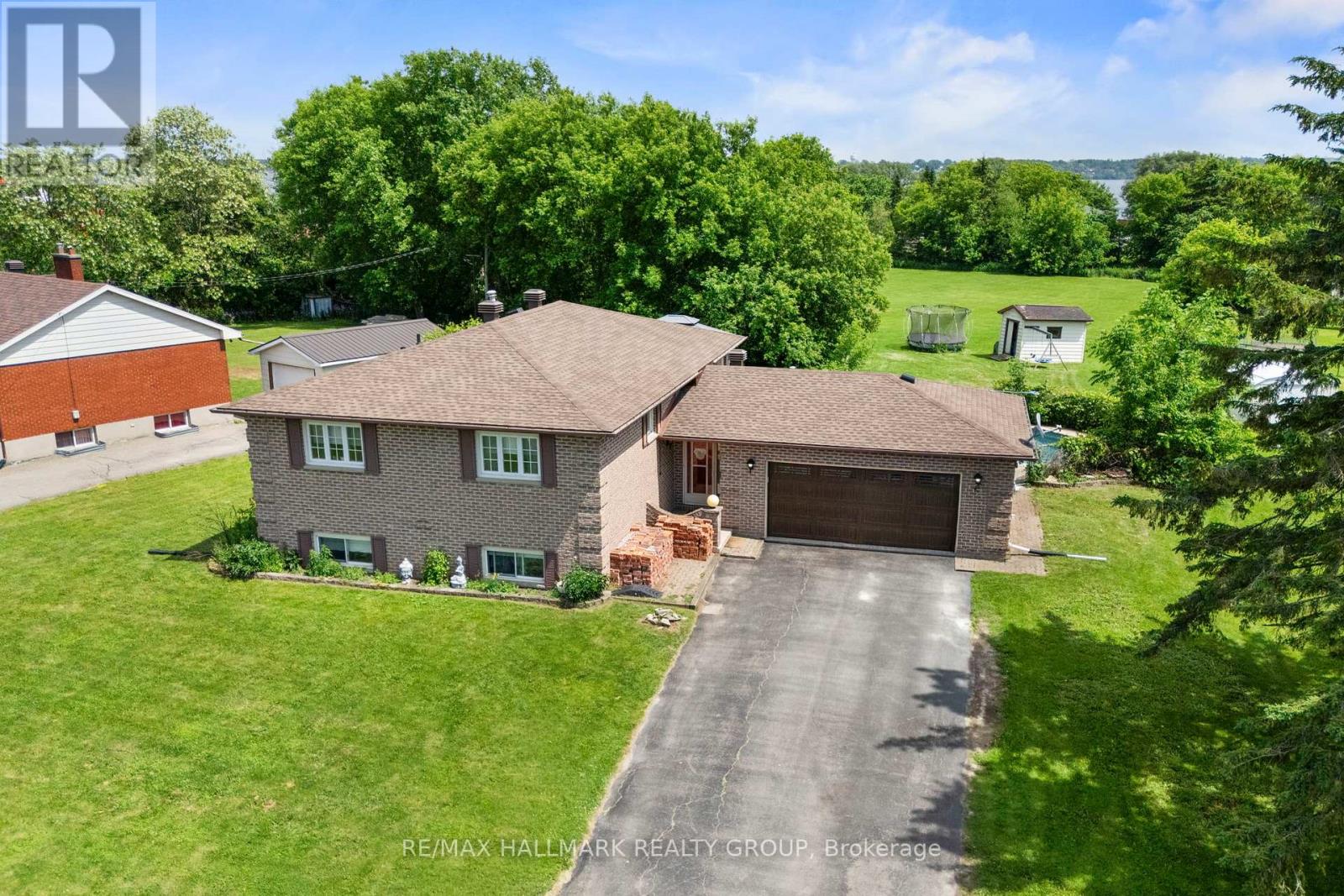 17 SUNNYMEDE AVENUE, Prescott, Ontario