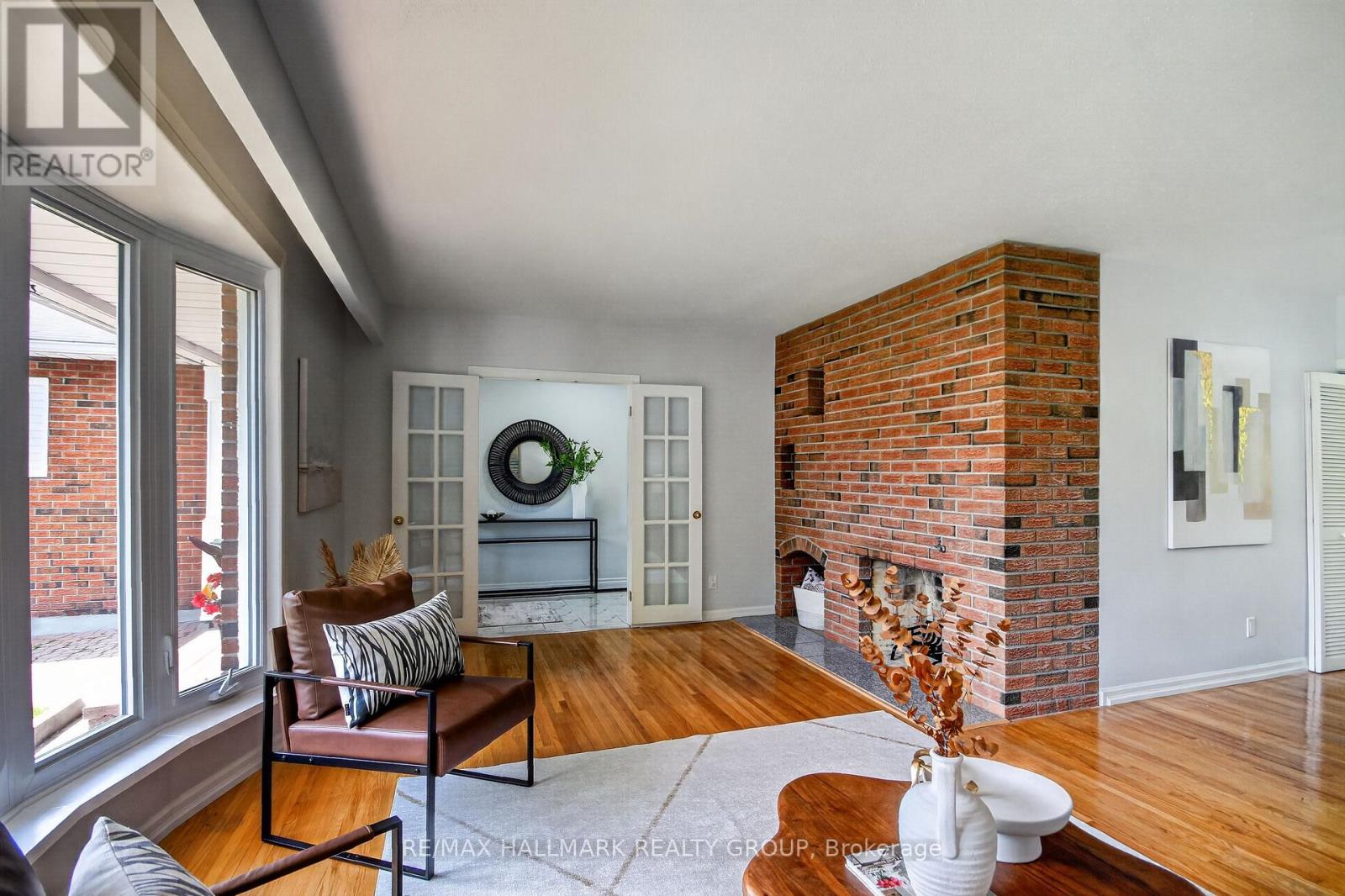 37 Parkwood Crescent, Ottawa, Ontario  K1B 3J5 - Photo 8 - X13438492