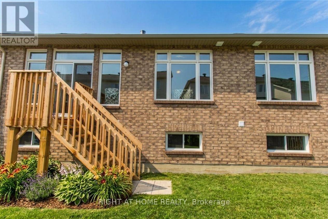 113 Passageway Way, Ottawa, Ontario  K2M 1H6 - Photo 13 - X13438574