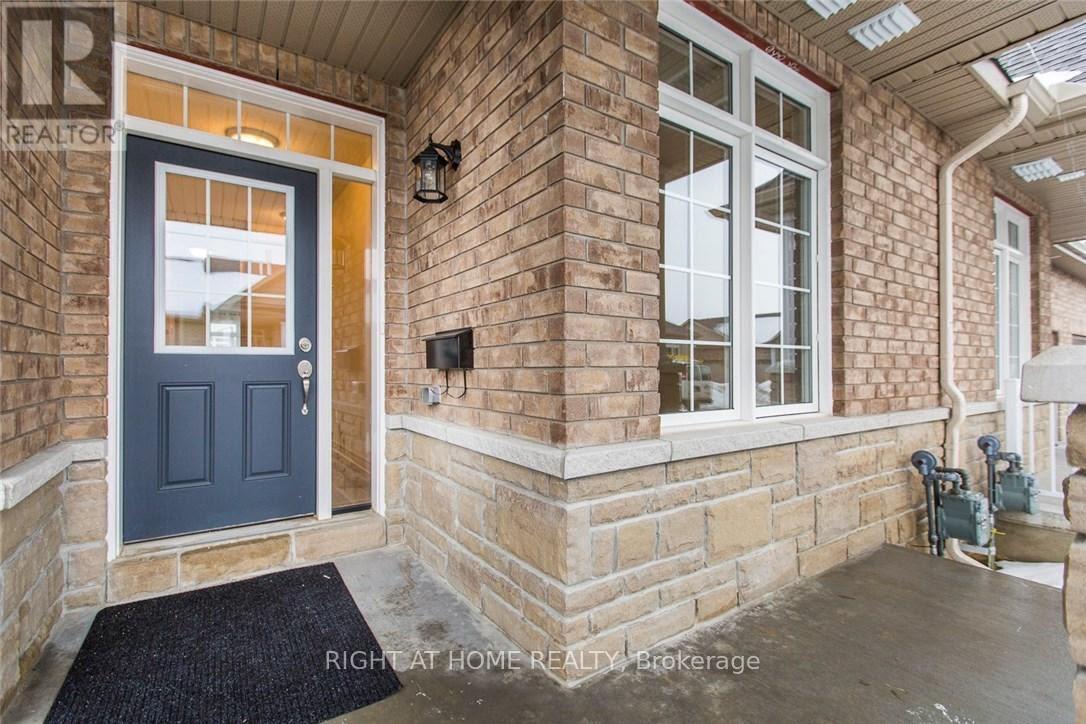 113 Passageway Way, Ottawa, Ontario  K2M 1H6 - Photo 2 - X13438574