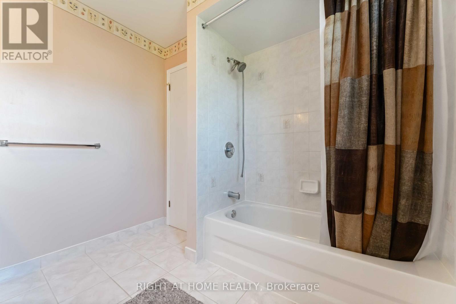 160 Grassy Plains Drive, Ottawa, Ontario  K2M 2S1 - Photo 17 - X13438578