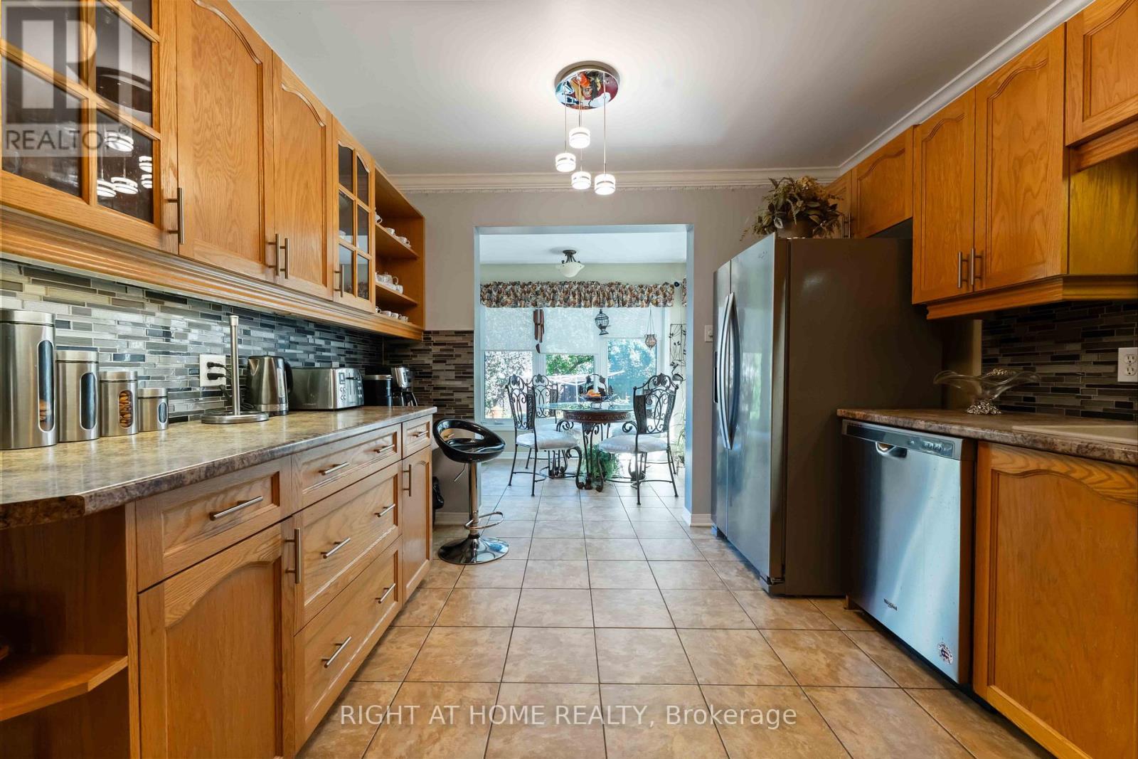 160 Grassy Plains Drive, Ottawa, Ontario  K2M 2S1 - Photo 8 - X13438578