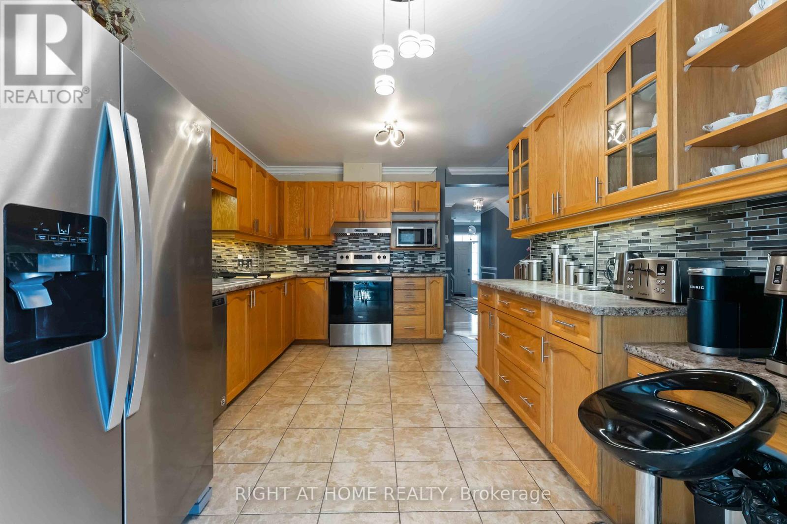 160 Grassy Plains Drive, Ottawa, Ontario  K2M 2S1 - Photo 9 - X13438578
